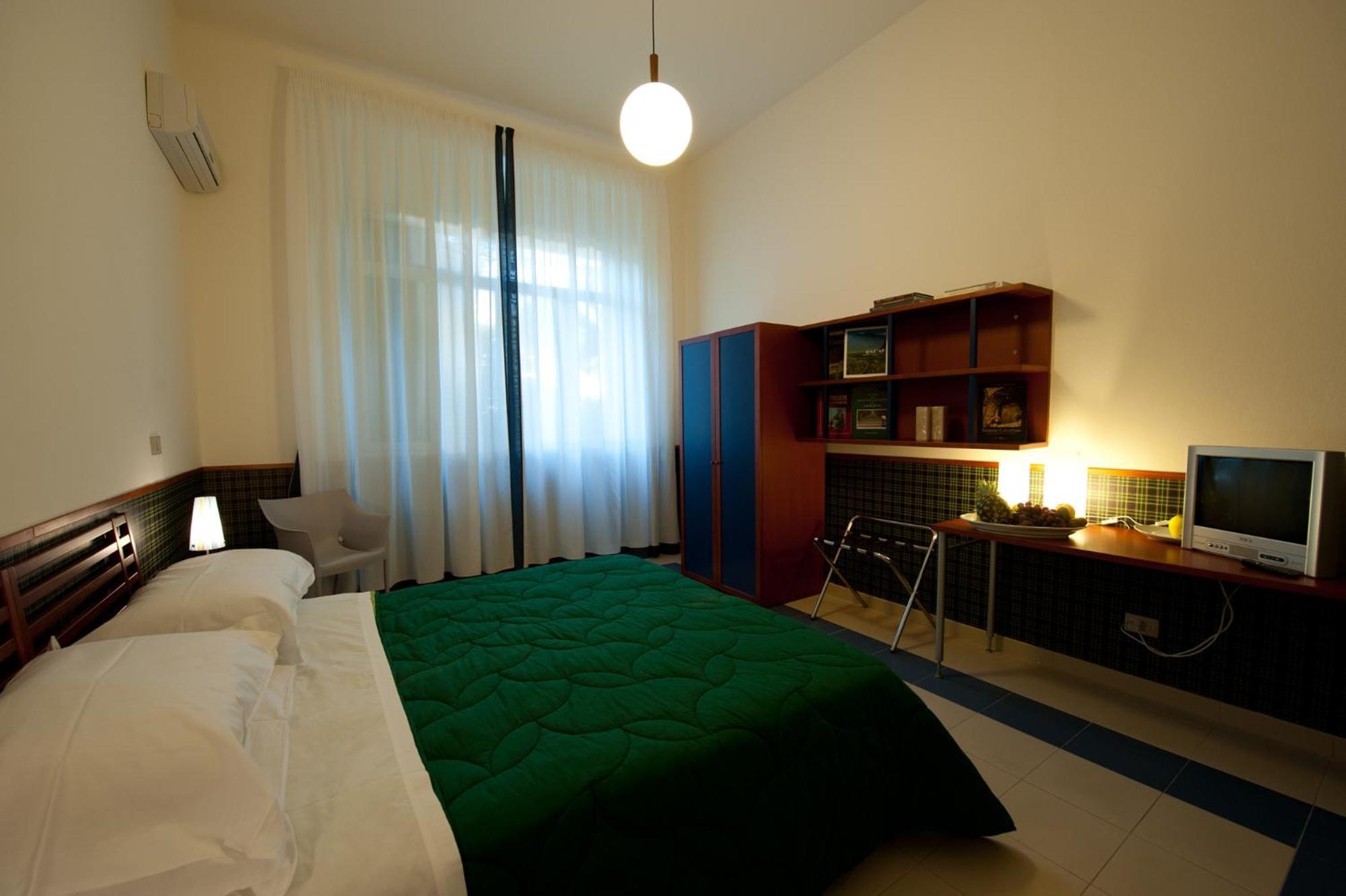 Hotel Villa Sturzo كالتاجيروني المظهر الخارجي الصورة